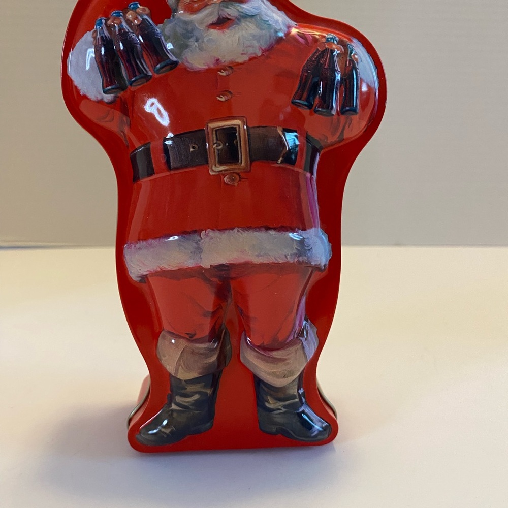 Coke Cola Santa Tin w/deck of playing cards Christmas Great Gift Idea